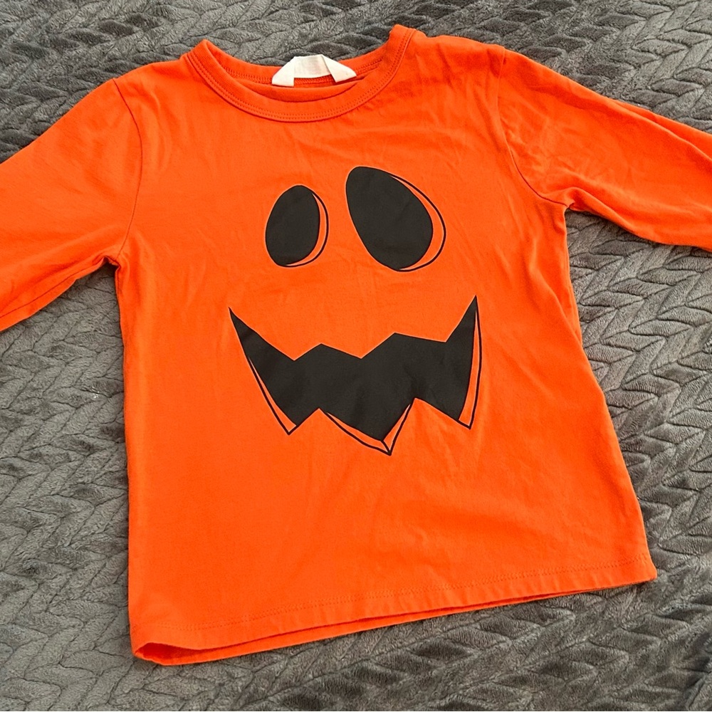 NWOT H&M Orange Pumpkin Face Kids Shirt